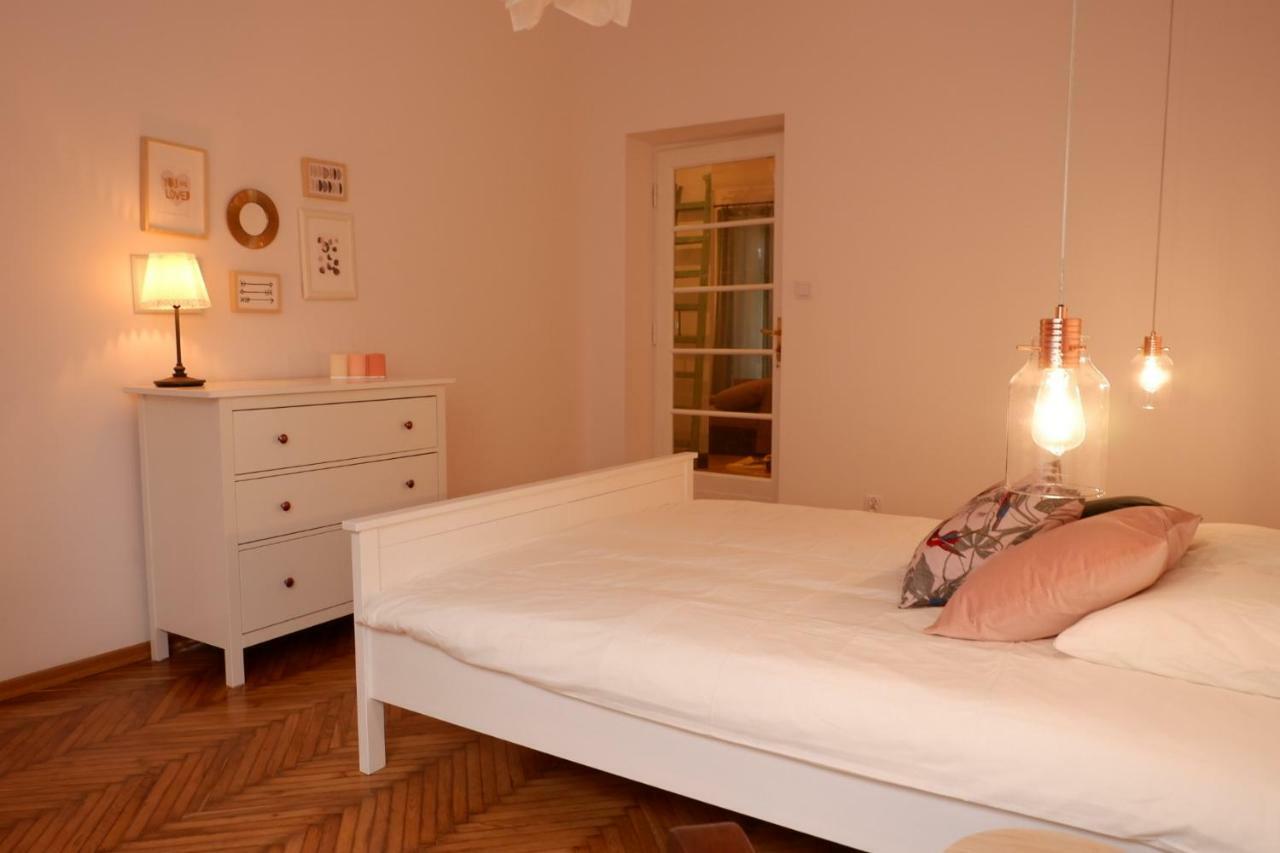 Singer Apartment Old Town Kraków Eksteriør billede